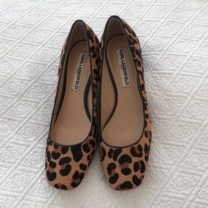 Karl Lagerfeld Charee Haircalf Block Heel Leopard
